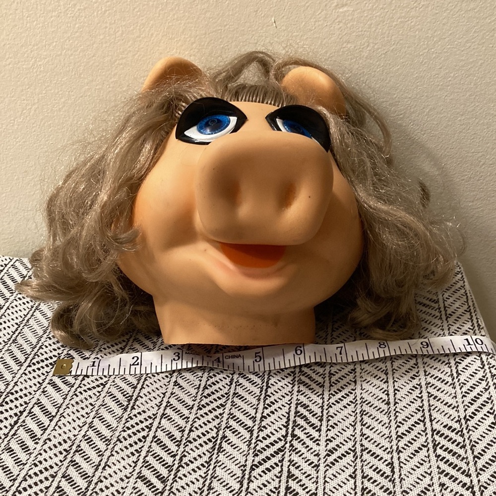 Vintage Miss Piggy puppet head. 1970s - Picture 8 of 8